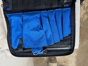 lot 42 image: Ideal Zipkit Carrying Case