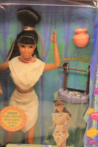 lot 13 image: Disneys Pocahontas Sun Colors Nakoma Doll