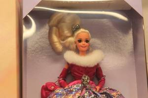 lot 58 image: Limited Edition Starlight Waltz Barbie Doll from Ballroom Beauties Collection