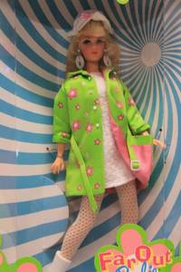 lot 71 image: Far Out Barbie Doll - Twist N Turn Collection