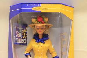 lot 72 image: Summer in San Francisco Barbie - 1998 Collector Edition