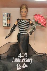 lot 98 image: 40th Anniversary Collectors Edition Barbie