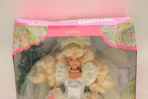 lot 101 image: Rose Bride Special Edition Barbie