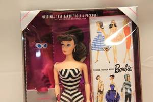 lot 112 image: Original 1959 Barbie Doll & Package Special Edition Reproduction