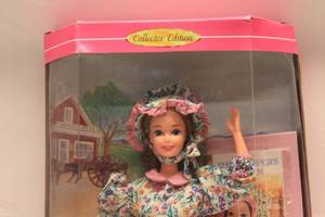 lot 114 image: Pioneer Barbie - Second Edition American Stories Collection