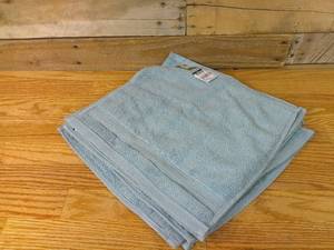 lot 72 image: Lot of 6 Spa Plush Threshold Washcloths Light Blue