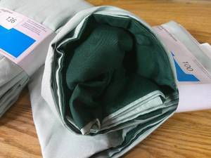lot 93 image: Set of 2 Reversible Weighted Blanket Cover Dk Green & Mint Green 48x72 - Room Essentials