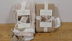 lot 123 image: Set of 2 Cream Beige Color Shams-Waffle Maltese Maltese Stich-Standard