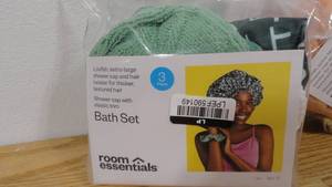 lot 42 image: Set of 2, 3pc Bathroom Accessories Set - Room Essentials Green & Orange