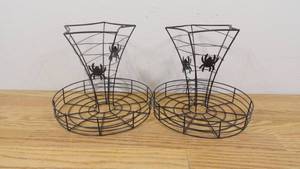 lot 143 image: Set of 2 Halloween Theme Wire Pedestals-8 x 9