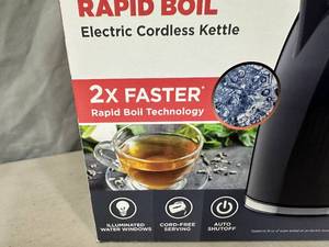 New Black and Decker Rapid Boil Cordless Kettle
