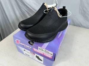 New Skechers Memory Foam Shoes - Size 5.5