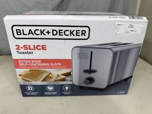 New Black and Decker 2 Slice Toaster
