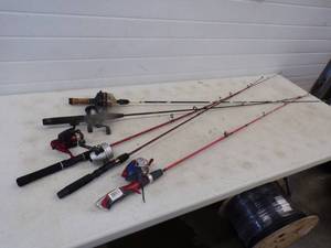 lot 124 image: 5 Fishing Rods and Reels