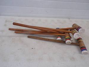 lot 127 image: Croquette Clubs