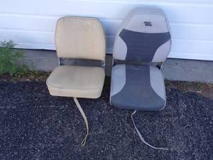 lot 130 image: Pair of Boat Seats