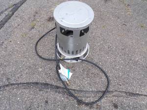 lot 77 image: Propane Heater