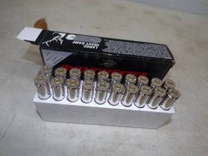 lot 29 image: Full Box  300 WSM Winchester Short Magnum 180 gr.