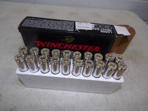 lot 31 image: Full Box  270 WSM Winchester Short Magnum 140 gr.