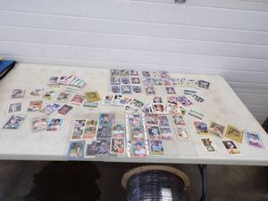 lot 144 image: Huge American league East Baseball Card Lot