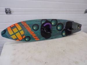 lot 178 image: Water Ski Board