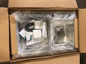 lot 9 image: Glacier Bay Bratten 33 in. Drop-In 6040 Double Bowl 18 Gauge Stainless Steel Kitchen Sink with Pull-Down Faucet    Customer Returns See Pictures