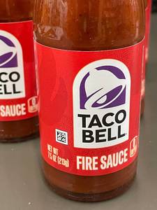 lot 4 image: HI 1 - Lot of 6 Taco Bell Fire Sauce Bottles 7.5 oz