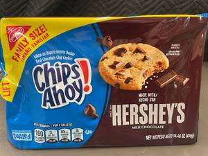 lot 6 image: AZ 3 - 3 X Chips Ahoy Hersheys Milk Chocolate 14.48 oz Family Size Pack