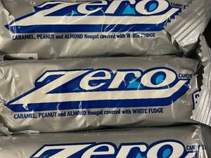 lot 38 image: CT 4 - Zero Candy Bars - 12 Pack