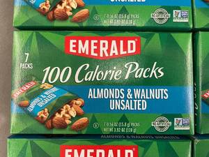 lot 384 image: FL 3 - Lot of 6 Emerald 100 Calorie Packs Almonds & Walnuts Unsalted