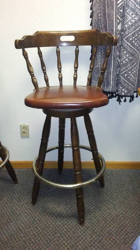 lot 247 image: Swivel Bar Stools (4)