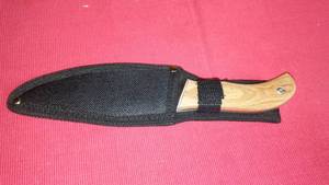 lot 483B image: Eagle Bowie Knife and Sheath.