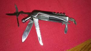 lot 493B image: Journeys Edge Multi-Tool