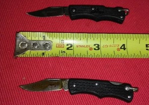 lot 651 image: Imperial Apex Folding Knives (2)