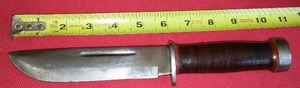 lot 665 image: Original U.S. WWII  Cattaraugus 225Q Commando Fighting Knife With Sheath