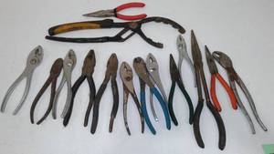 lot 870 image: Variety Of Pliers.
