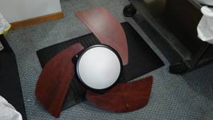 lot 882 image: Ceiling Fan W Light.