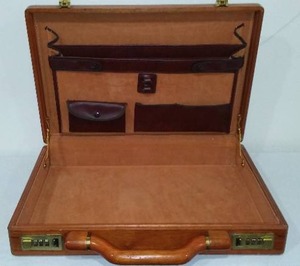 lot 315 image: Wood Briefcase, Very Unique. Fabulous Condition.