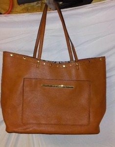 lot 681 image: Steve Madden, Just Fab Purses and More (9).