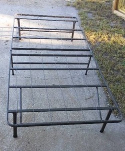 lot 946 image: Twin Bed Frame.