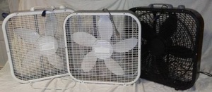 lot 672 image: Box Fans (3).