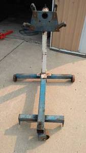 lot 901 image: Engine Stand, Owatonna Tool Company