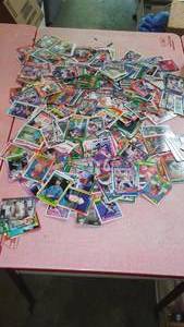 lot 540 image: Baseball Cards - Several Dozens