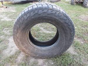 lot 80 image: Falken Wild Peak AT Tire LT31570R17