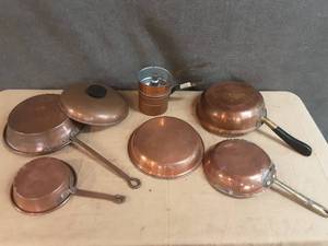 lot 124 image: Assortment of antique copper cookware
