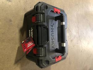 Husky Build-Out 22 in. Modular Tool Storage Large Tool Box Customer Returns See Pictures
