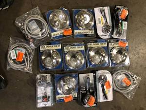 Lot of Assorted Bathroom Items Various Models and Conditions Customer Returns See Pictures