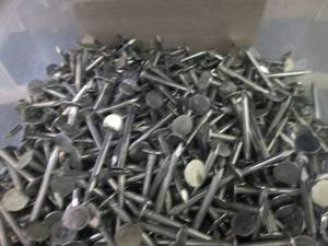 lot 5 image: 10 lb Grip Rite 1 14inch Roofing N...