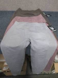 lot 80 image: 3 Pair NWT Gym Wolf Ladies XLarge L...