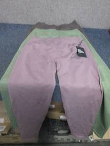 lot 84 image: 3 Pair NWT Gym Wolf Ladies XLarge L...